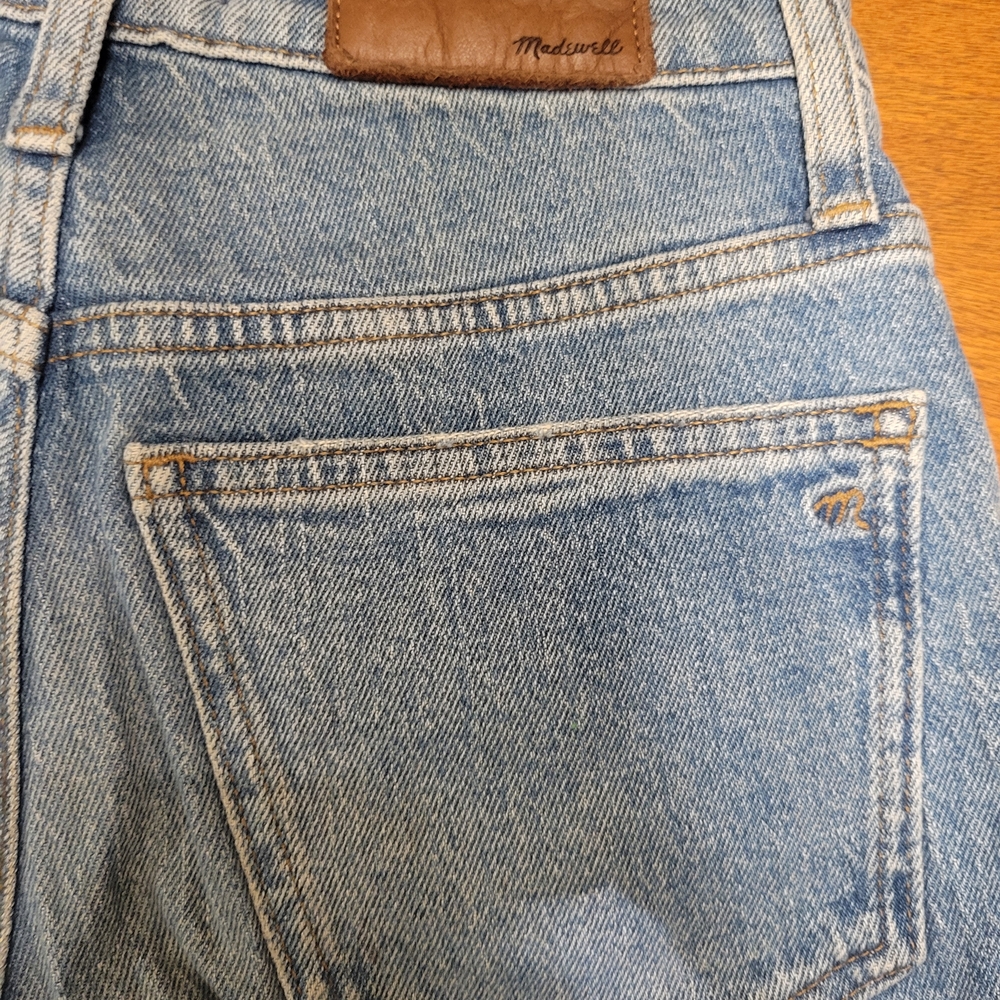Madewell Petite Perfect Vintage Light Blue Denim Straight Leg | 23P - Picture 6 of 11